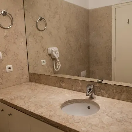 Apartament Classy 2bdr In Downtown By Lovelystay Lizbona