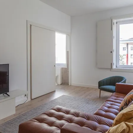 Apartman Classy 2bdr In Downtown By Lovelystay