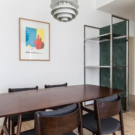 Classy 2bdr In Downtown By Lovelystay Apartman *