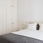 아파트 Classy 2bdr In Downtown By Lovelystay *