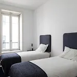 Classy 2bdr In Downtown By Lovelystay 아파트 *